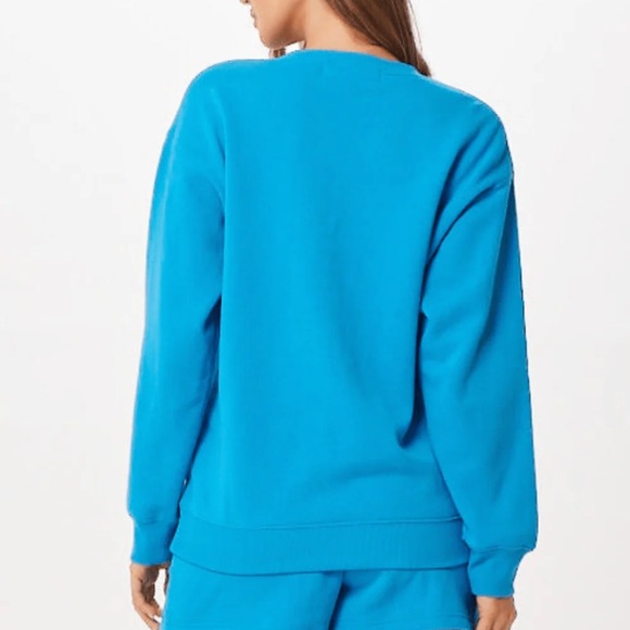 BRIGHT BLUE ST. TROPEZ JET SETTER SURF WASH CREWNECK - Picture 3 of 11